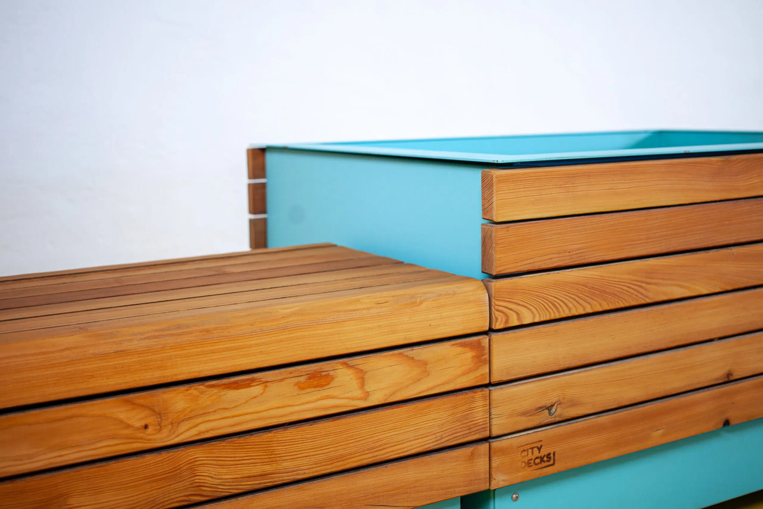 Kombination Wien mit hohen Pflanzkästen – Bild 2